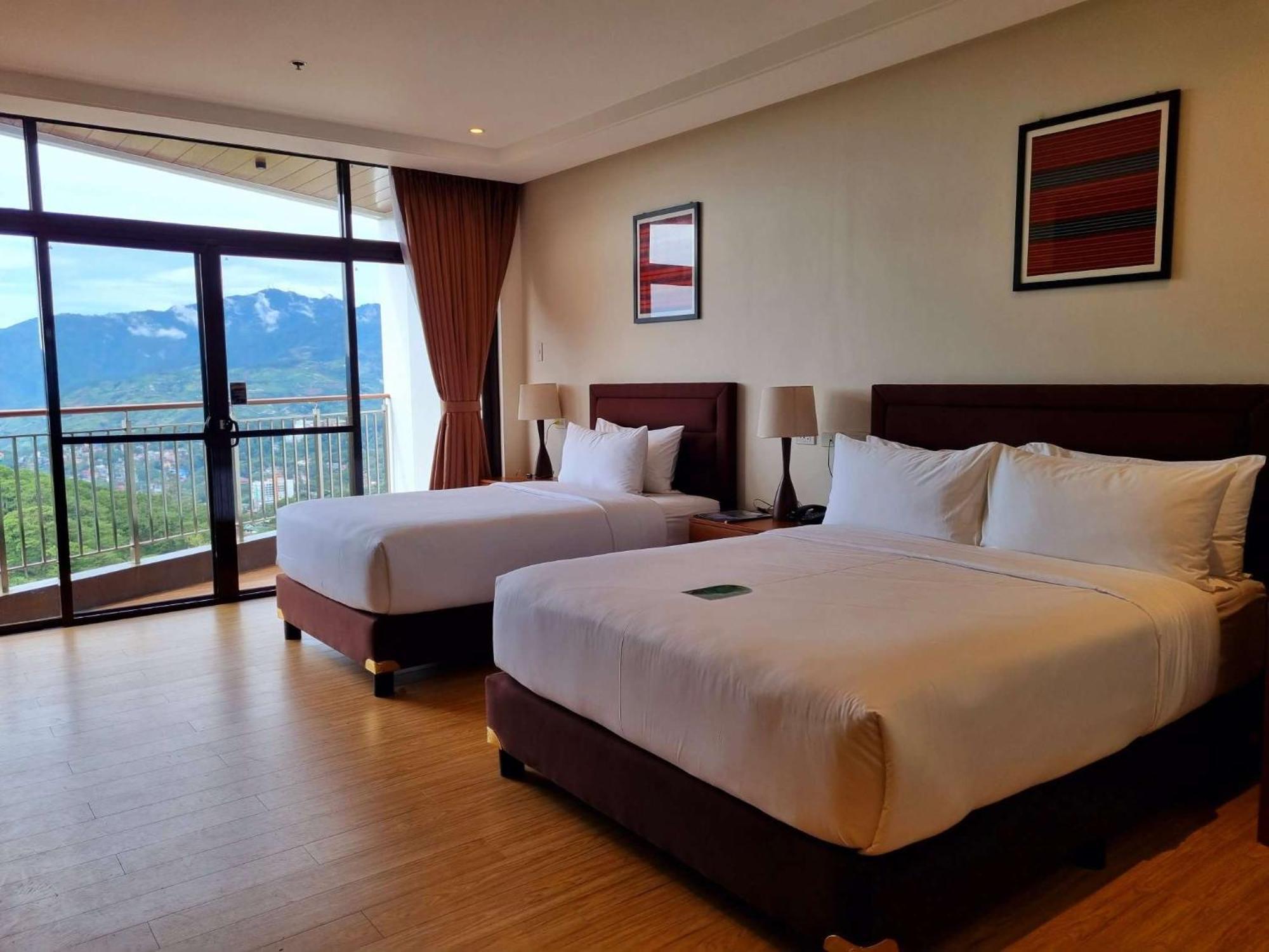 באגויו Alvea Hotel And Residences מראה חיצוני תמונה
